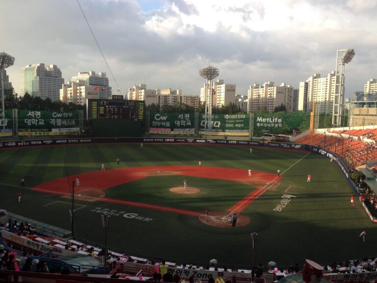 sujong-mokdong-baseball-stadium-776671_1920